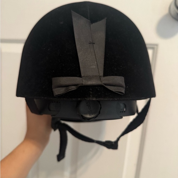 English Velvet Riding Helmet - Picture 5 of 5